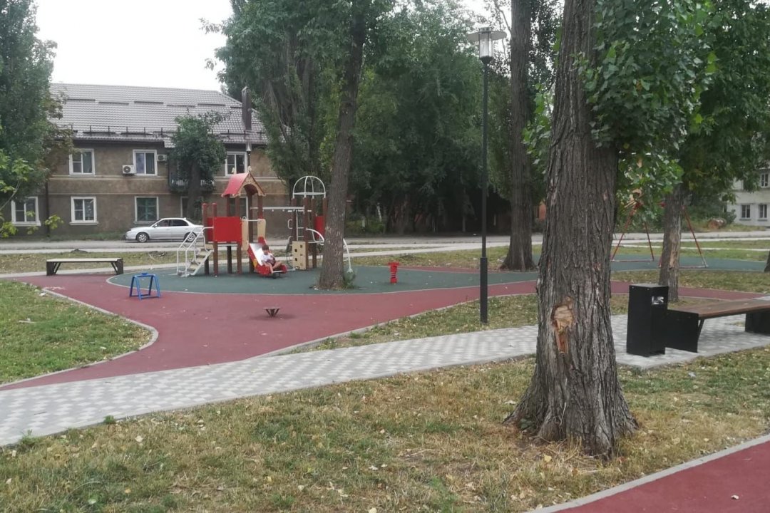 Завершается благоустройство парка в городе Гуково